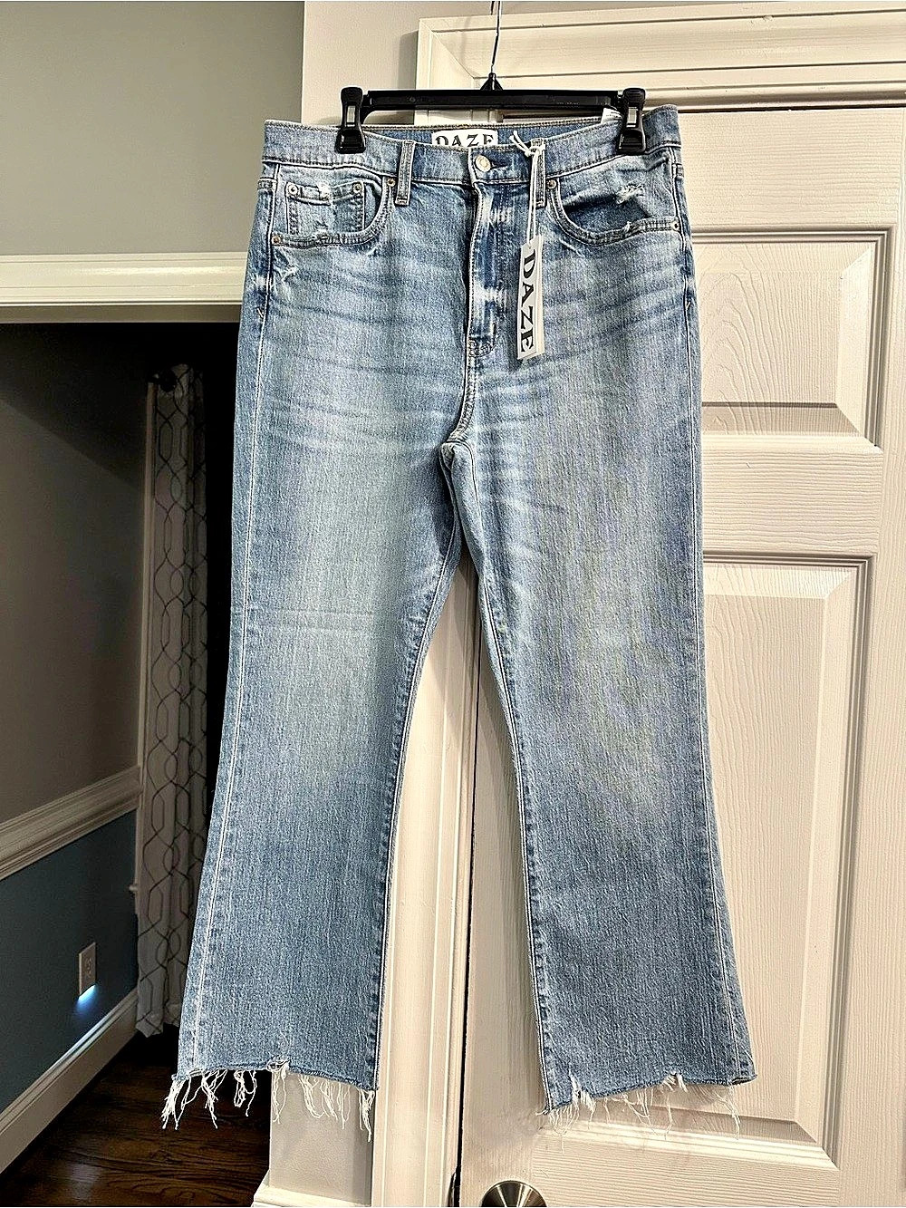 Daze Denim Shy Girl High Rise Crop Flare Jeans Blue Waist 30 NWT